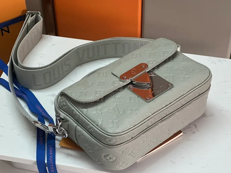 All categories 💚 Top version men's bag 💚 LV 58005000 2023 official LV crossbody bag LV men's crossbody bag 22-18-8