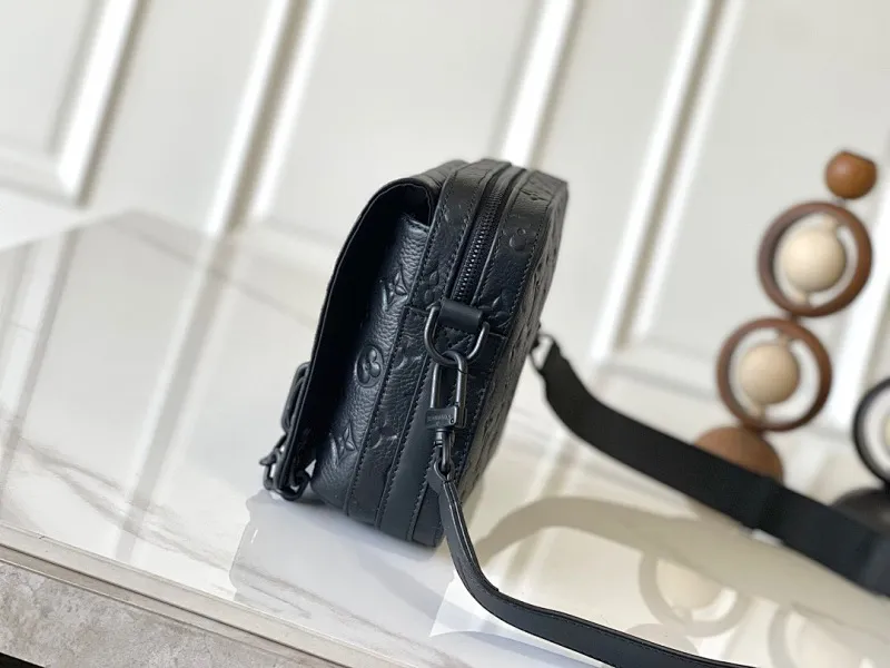 All categories 💚 Top version men’s bags 💚 LV 2025 official website new LV crossbody bag