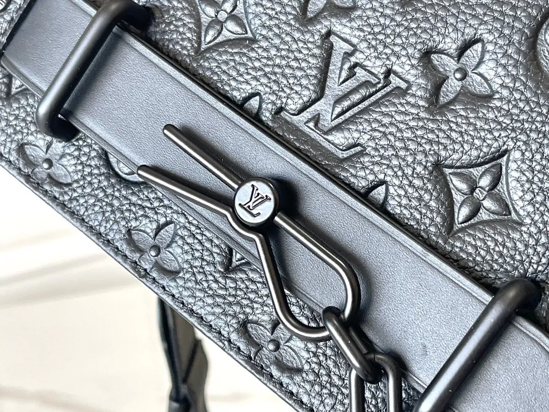 All categories 💚 Top version men’s bags 💚 LV 2025 official website new LV crossbody bag