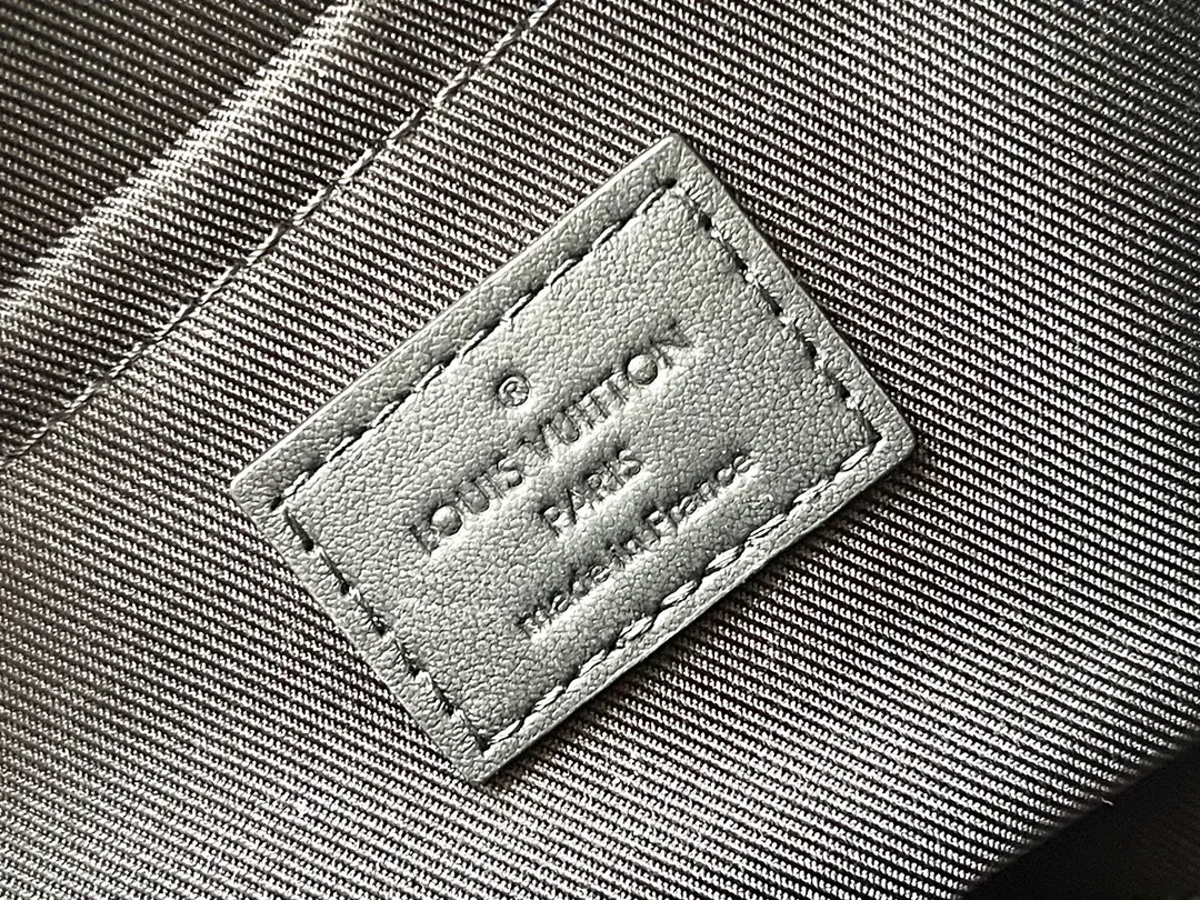 All categories 💚 Top version men’s bags 💚 LV 2025 official website new LV crossbody bag