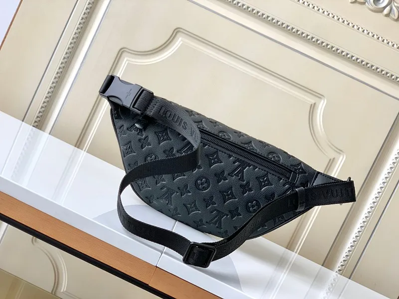 All categories 💚 Top version men’s bags 💚 LV 2024 official website new LV chest bag