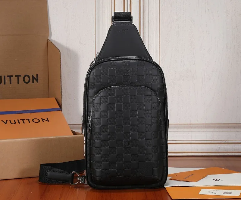 All categories 💚 Top version men’s bags 💚 LV 2023 new LV chest bag