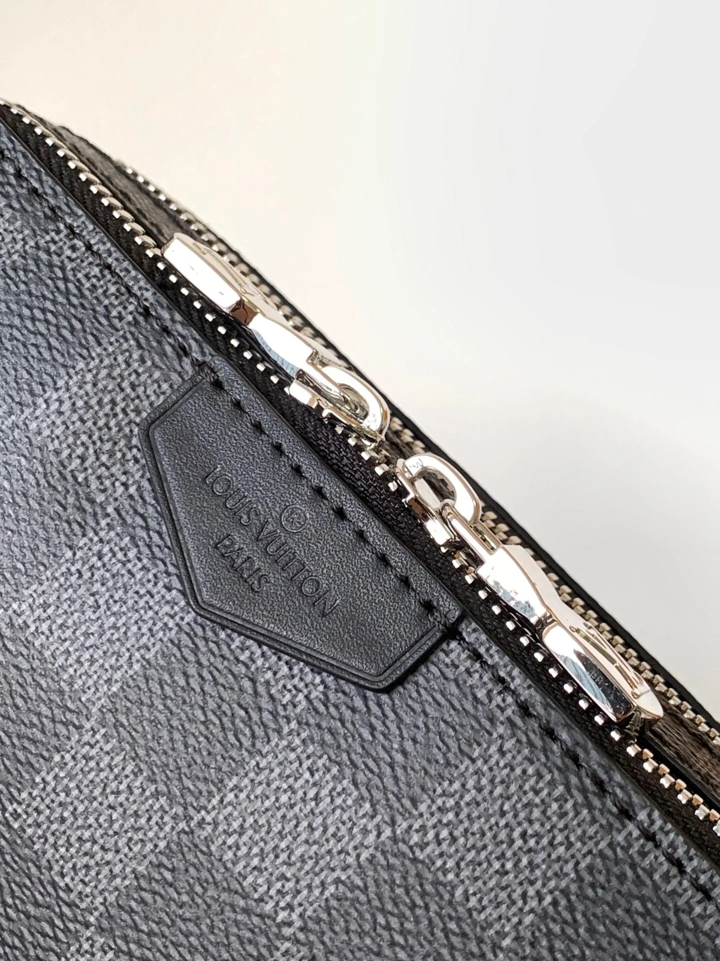 All categories 💚 Top version men’s bags 💚 LV 2025 official website new LV crossbody bag