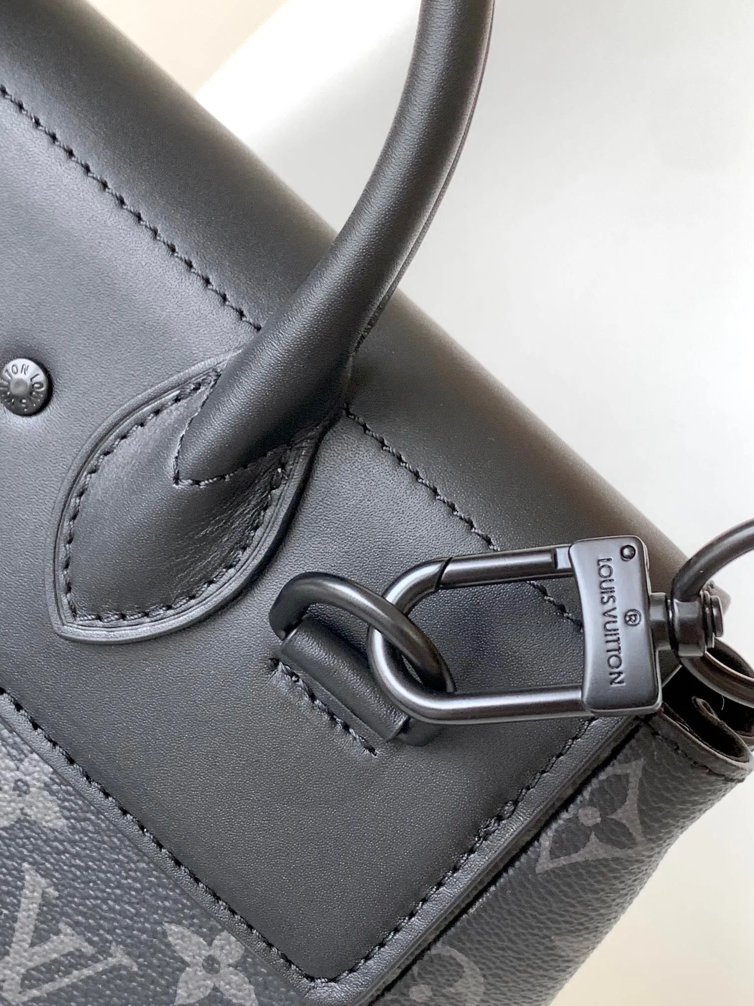 All categories 💚 Top version men’s bags 💚 LV 2025 official website new LV crossbody bag