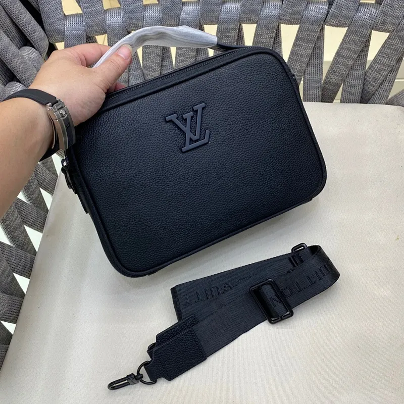 All categories 💚 Top version men’s bags 💚 LV 2024 new LV crossbody bag