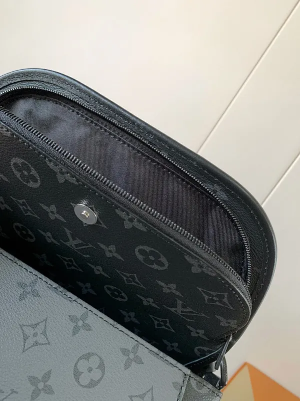 All categories 💚 Top version men’s bags 💚 LV 2024 new LV crossbody bag