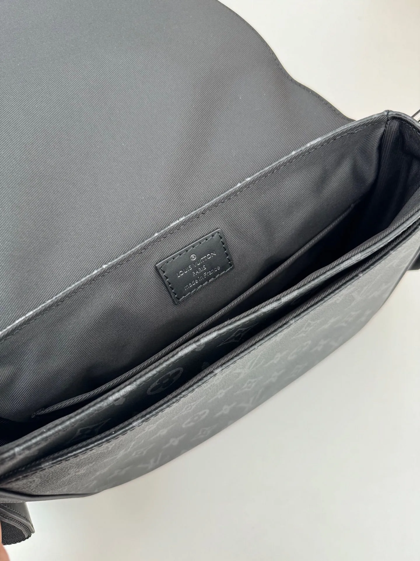 All categories 💚 Top version men’s bags 💚 LV 2024 official website new LV crossbody bag