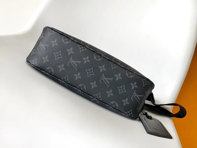 All categories 💚 Top version men’s bags 💚 LV 2025 new LV crossbody bag