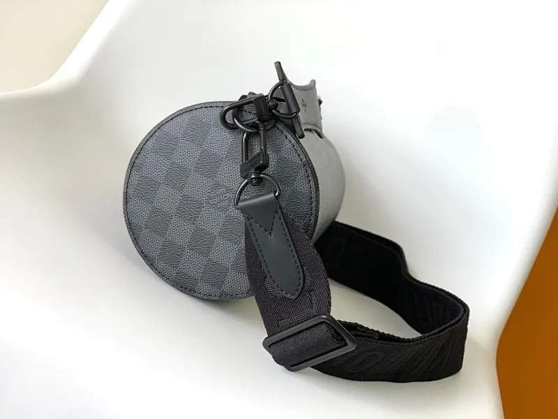 All categories 💚 Top version men’s bags 💚 LV 2023 new LV crossbody bag