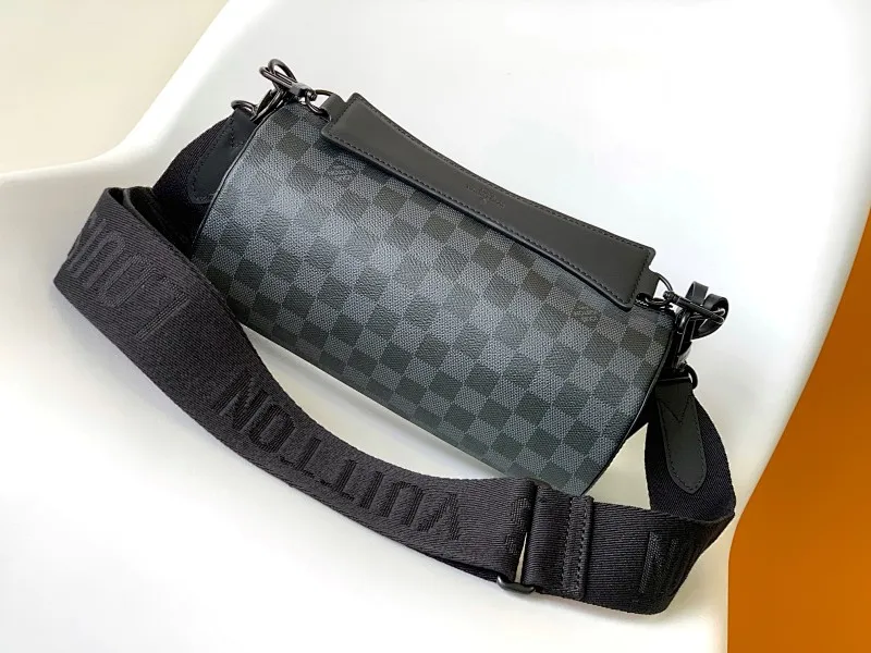 All categories 💚 Top version men’s bags 💚 LV 2023 new LV crossbody bag