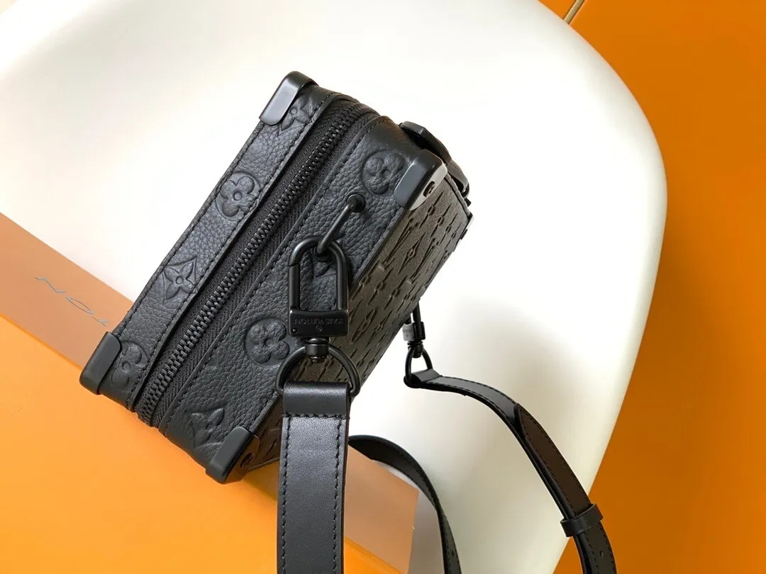 All categories 💚 Top version men’s bags 💚 LV 2025 official website new LV crossbody bag