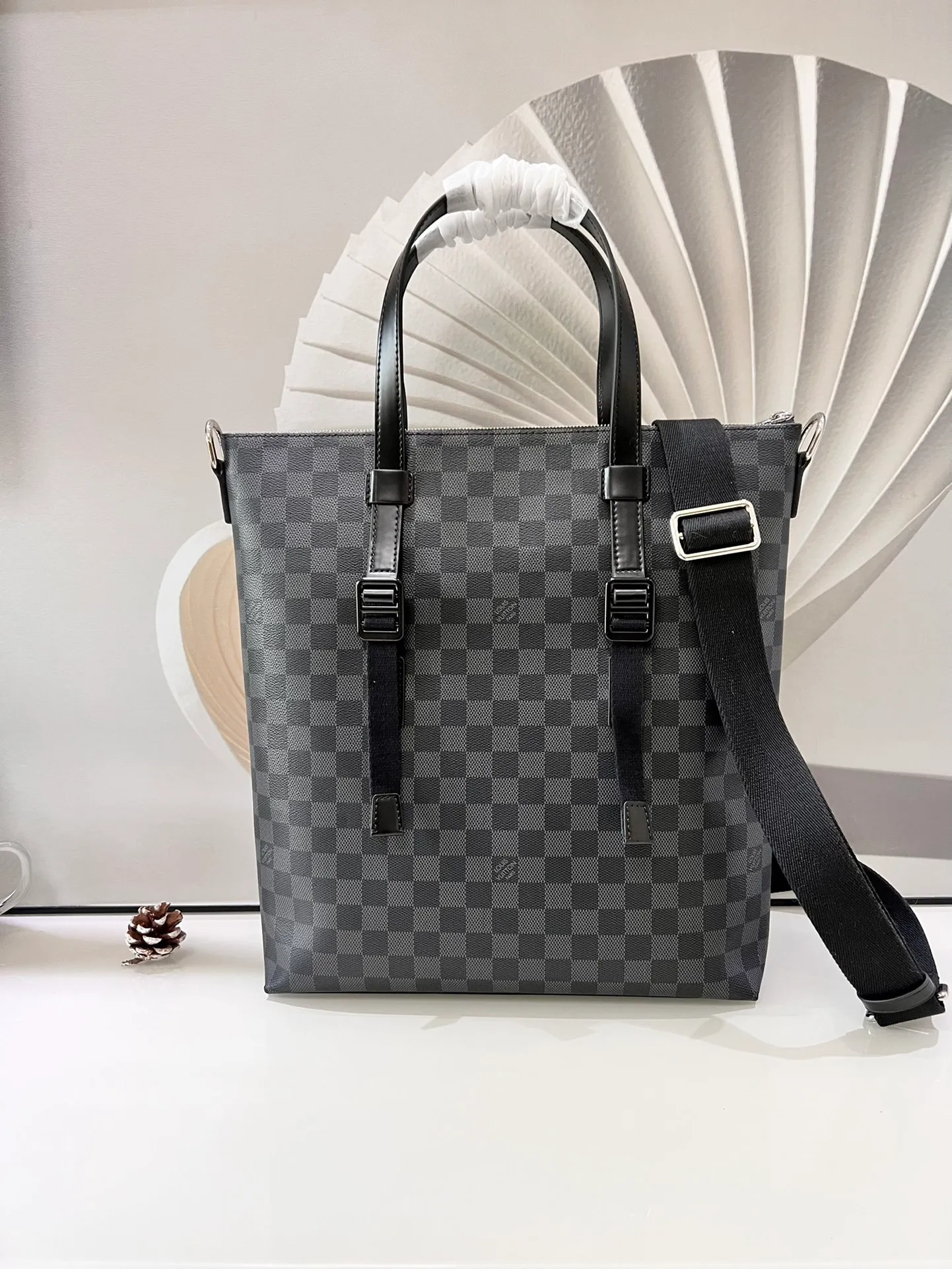 All categories 💚 Top version men’s bags 💚 LV 2024 new LV crossbody bag