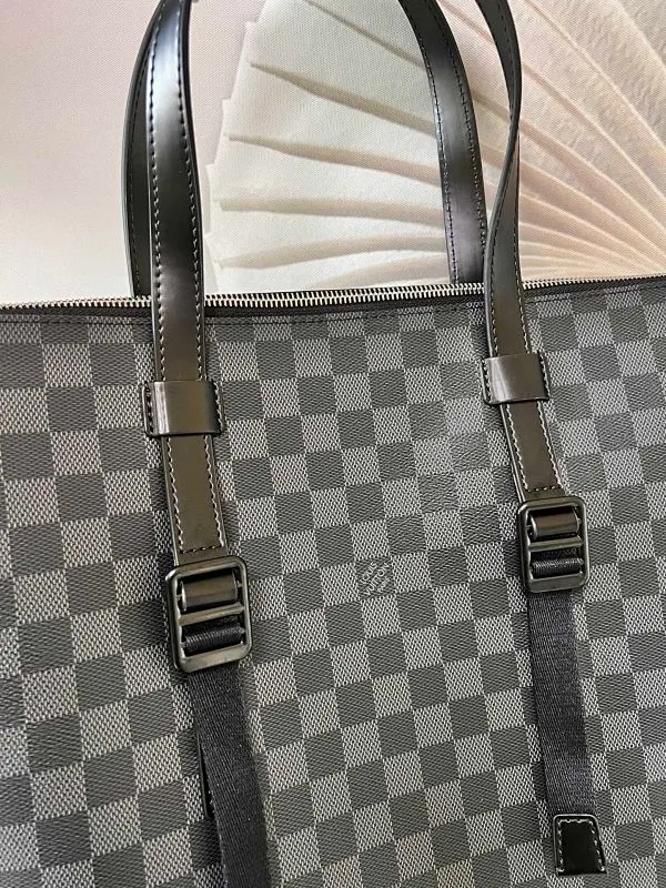 All categories 💚 Top version men’s bags 💚 LV 2024 new LV crossbody bag
