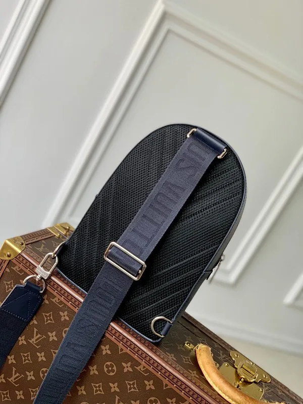 All categories 💚 Top version men’s bags 💚 LV 2024 official website new LV crossbody bag