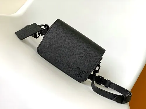 All categories 💚 Top version men’s bags 💚 LV 2025 new LV crossbody bag