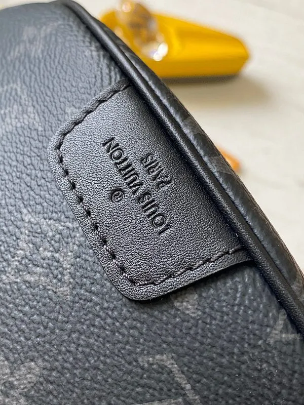 All categories 💚 Top version men’s bags 💚 LV 2024 new LV chest bag