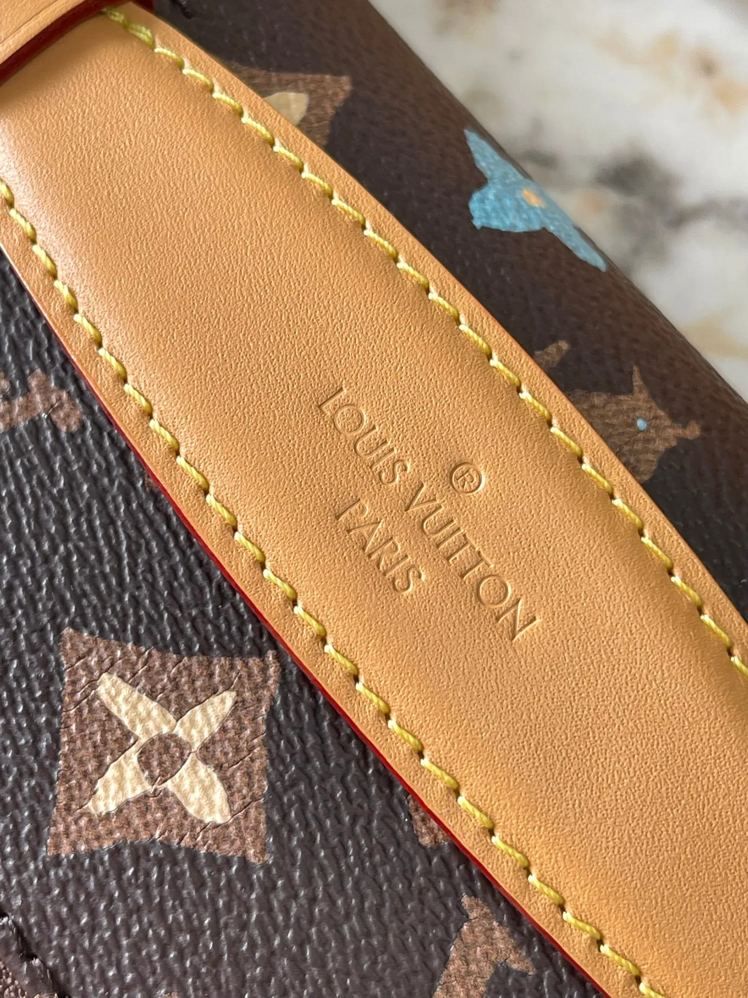 All Categories 💚 Top Version Men’s Bags 💚 LV 2026 Fashion LV Genuine Leather Belt Bag