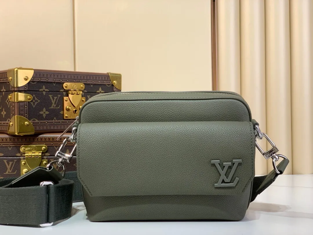 All categories 💚 Top version men’s bags 💚 LV 2024 official website new LV crossbody bag