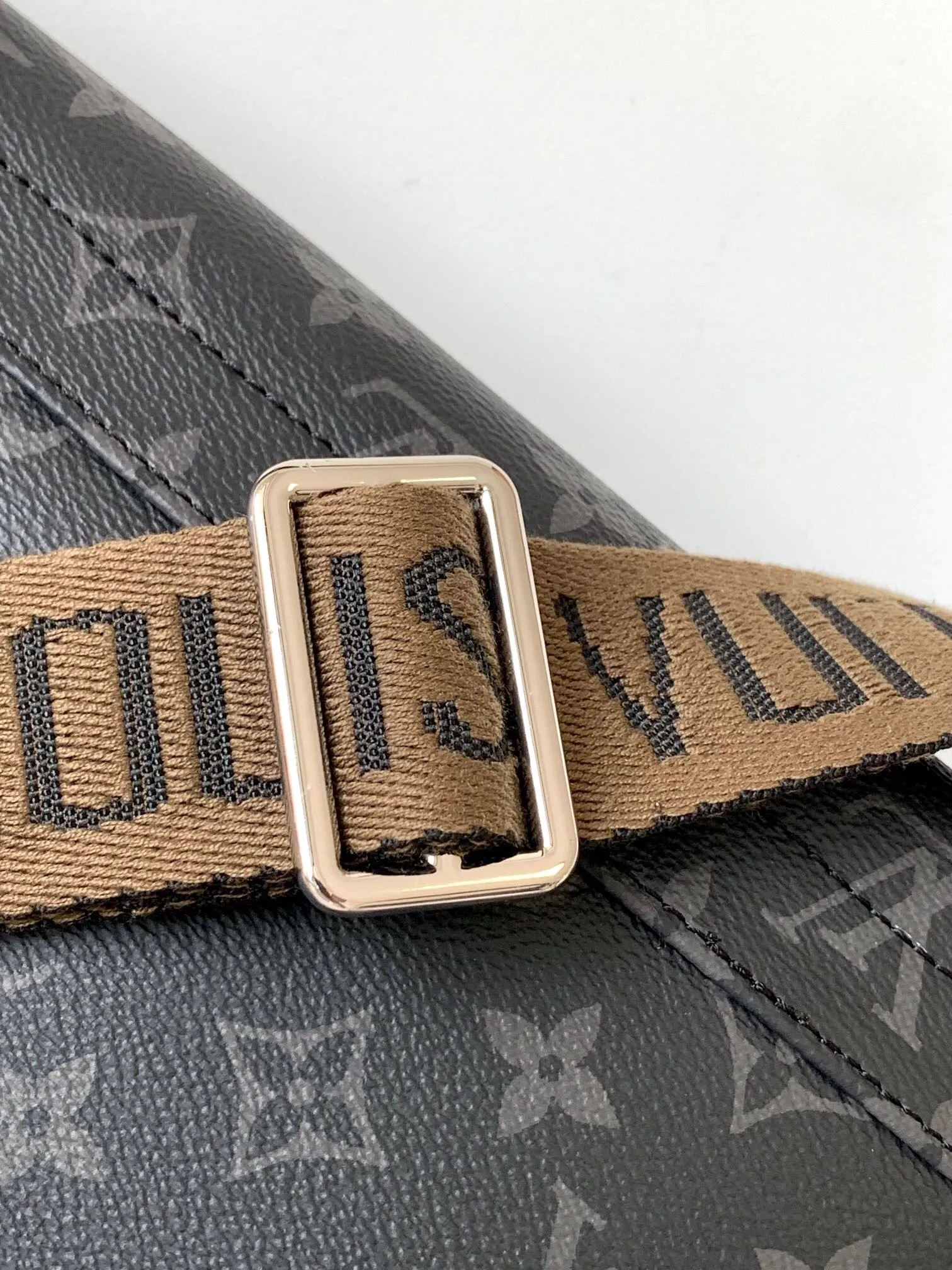 All categories 💚 Top version men’s bags 💚 LV 2025 official website new LV crossbody bag