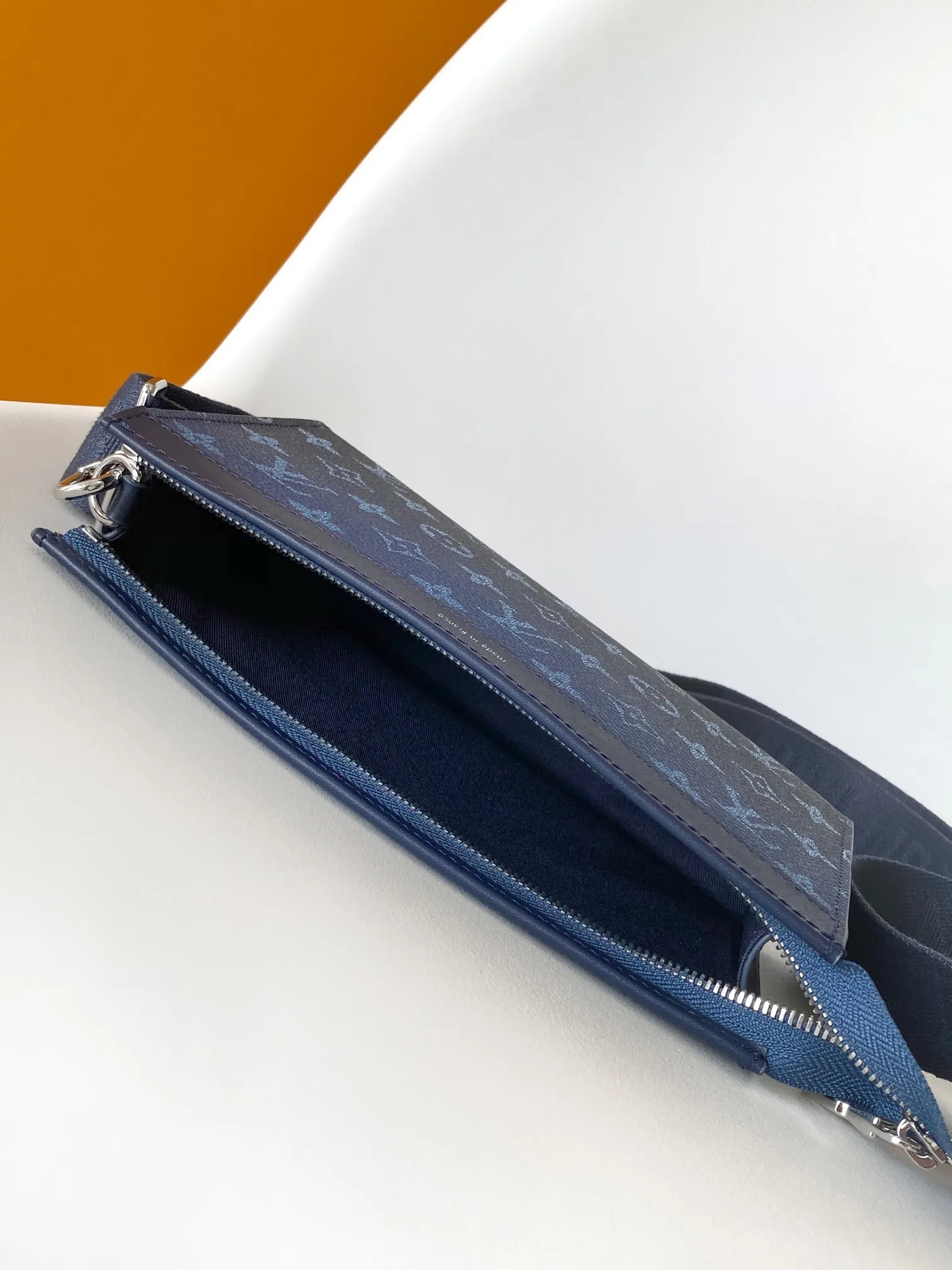 All categories 💚 Top version men’s bags 💚 LV 2025 new LV crossbody bag