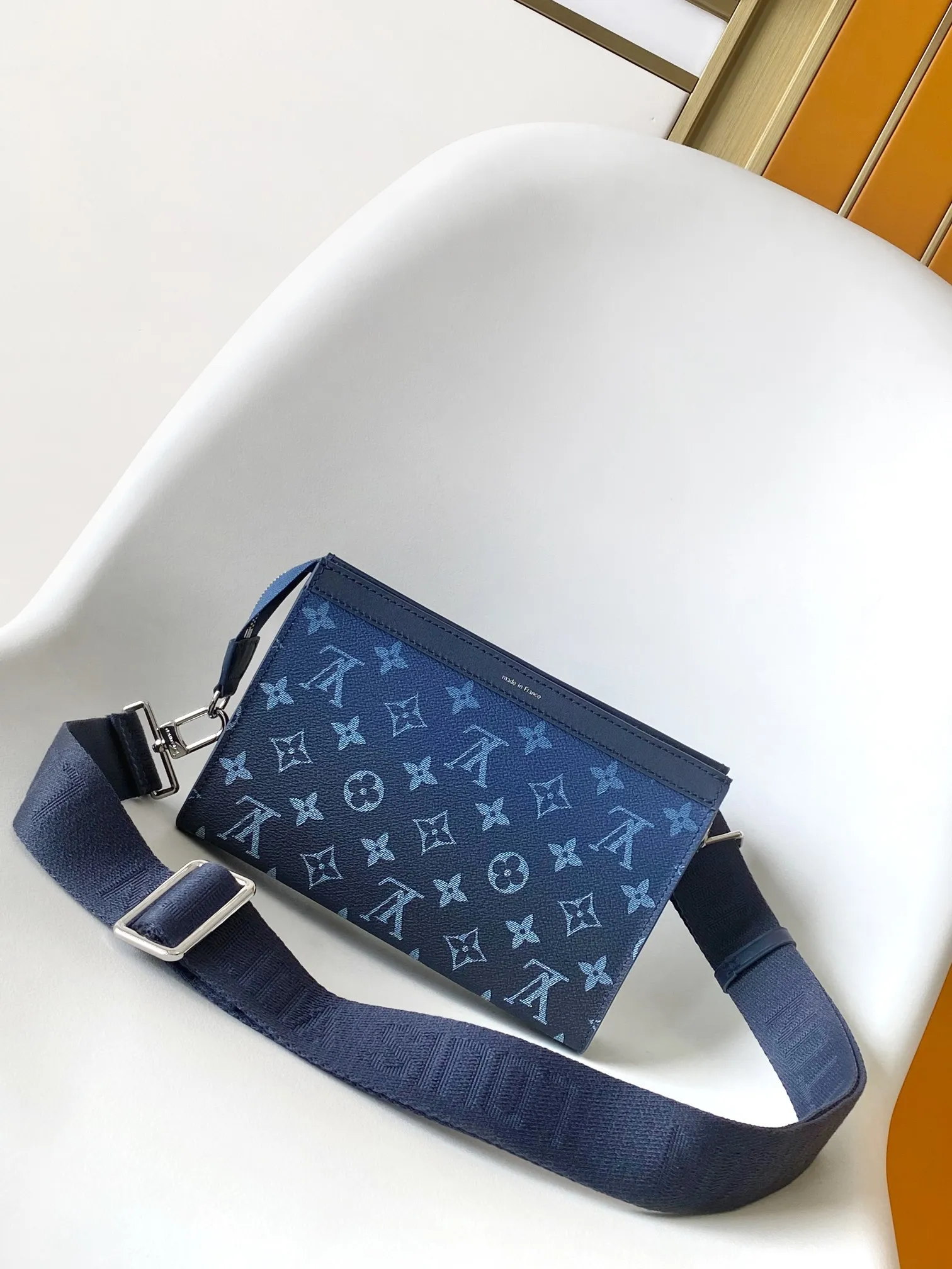 All categories 💚 Top version men’s bags 💚 LV 2025 new LV crossbody bag