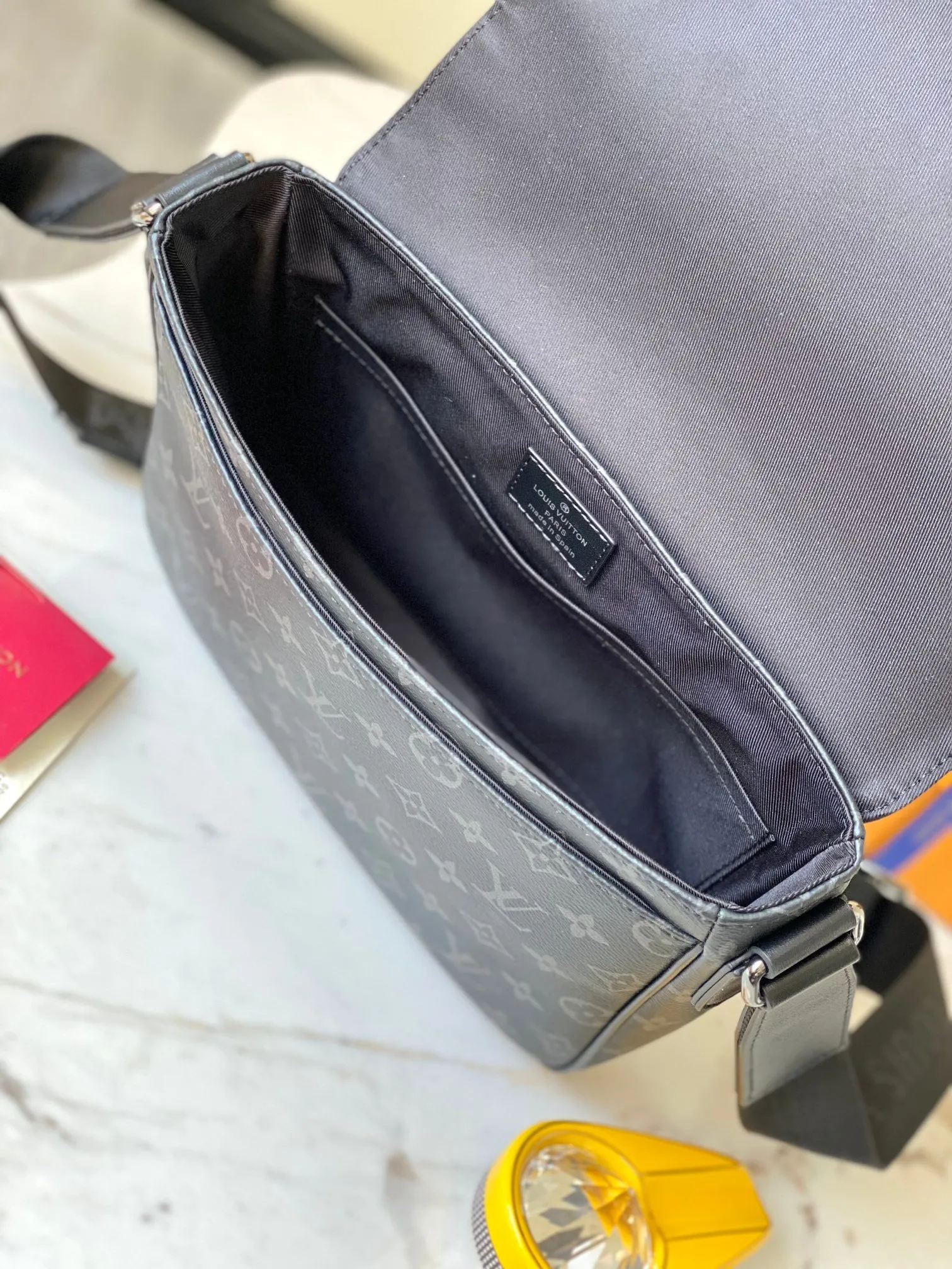 All categories 💚 Top version men’s bags 💚 LV 2024 new LV crossbody bag
