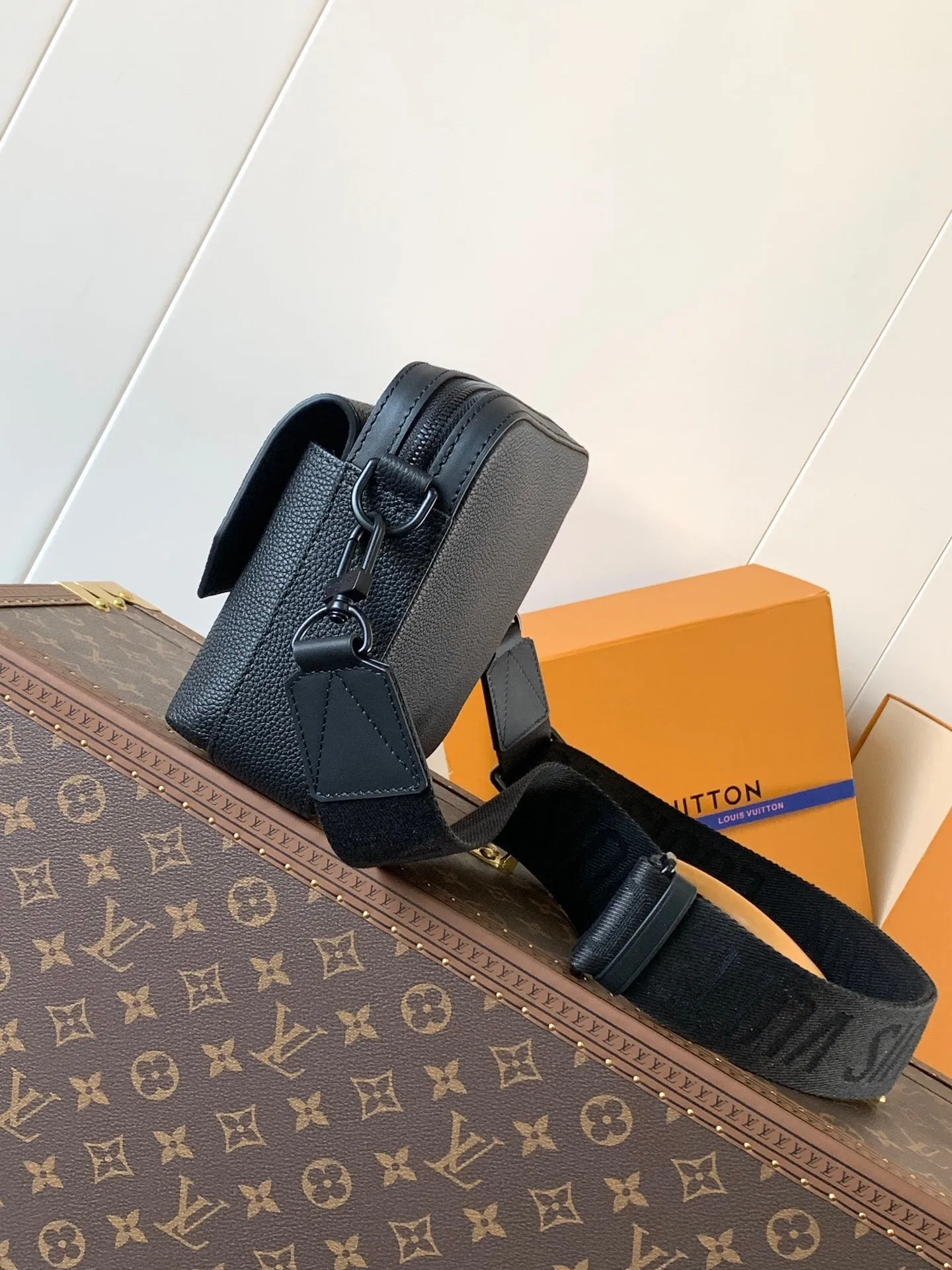 All categories 💚 Top version men’s bags 💚 LV 2024 official website new LV crossbody bag