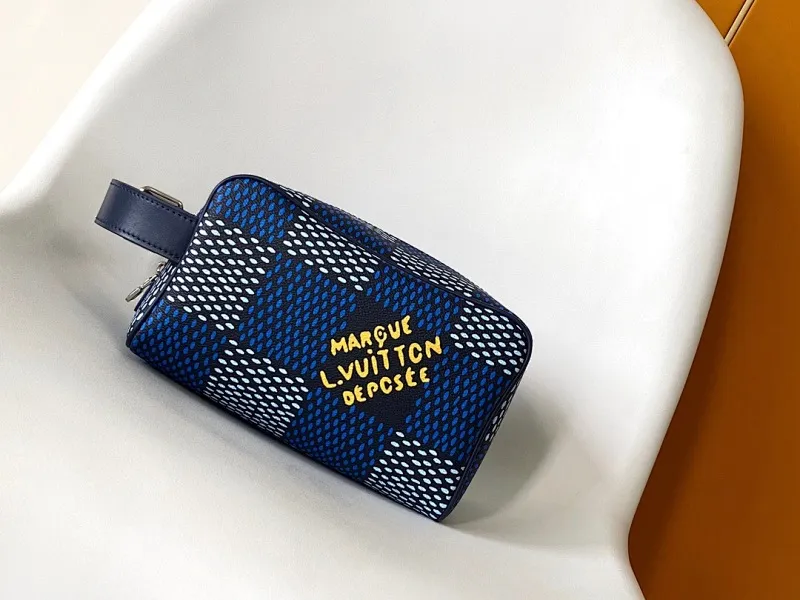 All categories 💚 Top version men’s bags 💚 LV 2024 official website new LV toiletry bag