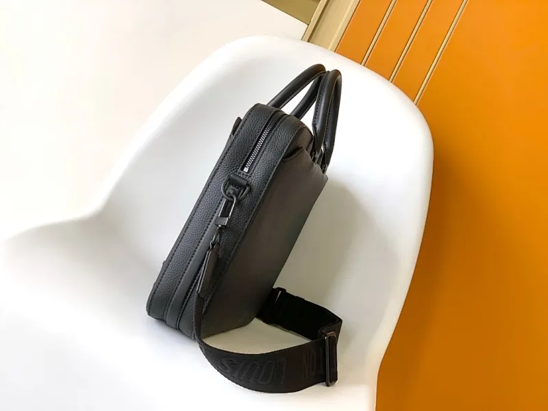 All categories 💚 Top version men’s bags 💚 LV 2024 new LV briefcase