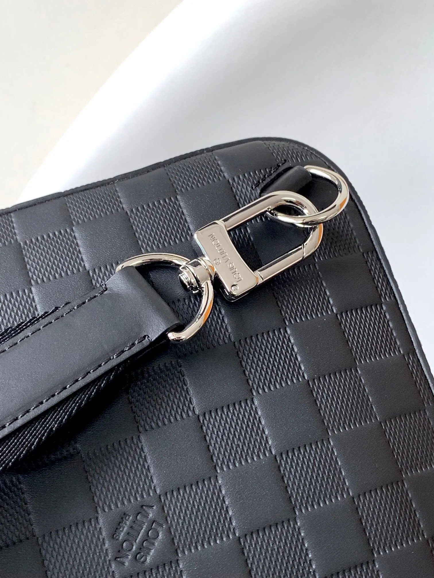 All categories 💚 Top version men’s bags 💚 LV 2025 official website new LV chest bag