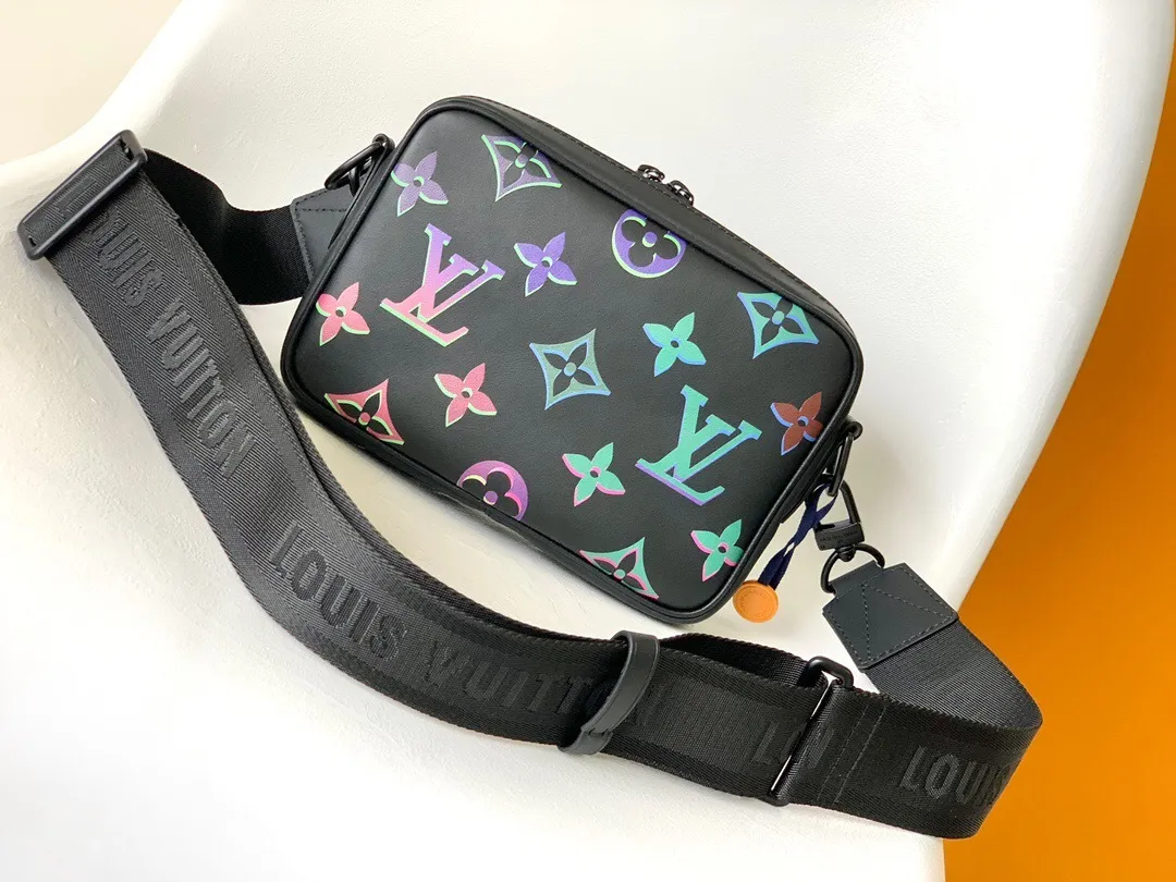 All categories 💚 Top version men’s bags 💚 LV 2025 official website new LV crossbody bag
