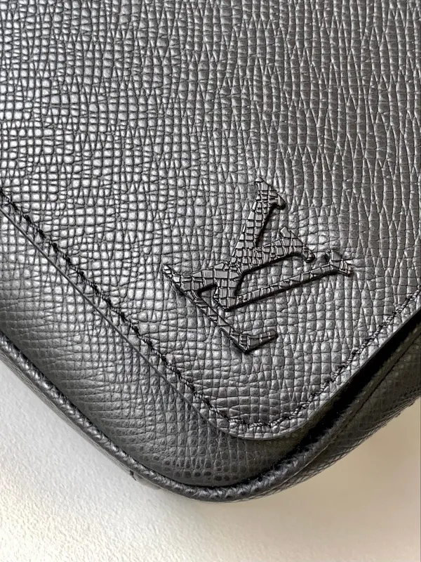 All categories 💚 Top version men’s bags 💚 LV 2025 official website new LV crossbody bag