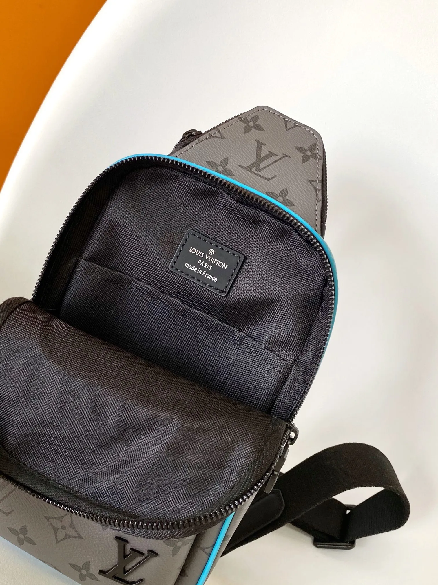 All categories 💚 Top version men’s bags 💚 LV 2024 official website new LV chest bag