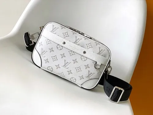All categories 💚 Top version men’s bags 💚 LV 2025 official website new LV crossbody bag