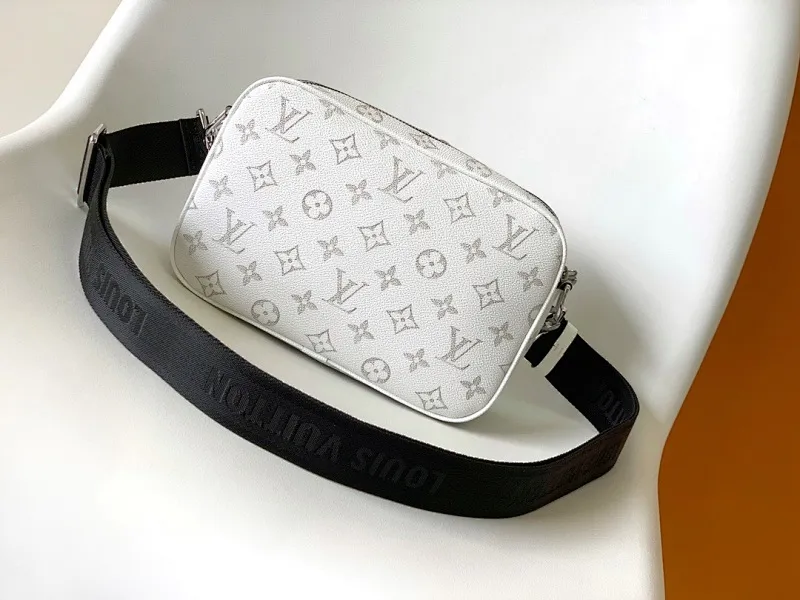 All categories 💚 Top version men’s bags 💚 LV 2025 official website new LV crossbody bag