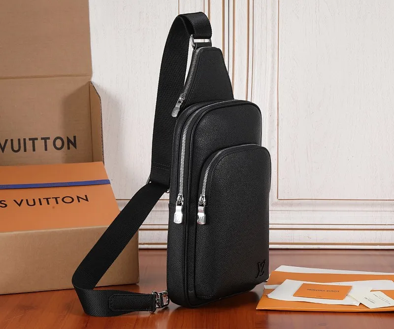 All categories 💚 Top version men’s bags 💚 LV 2023 new LV chest bag
