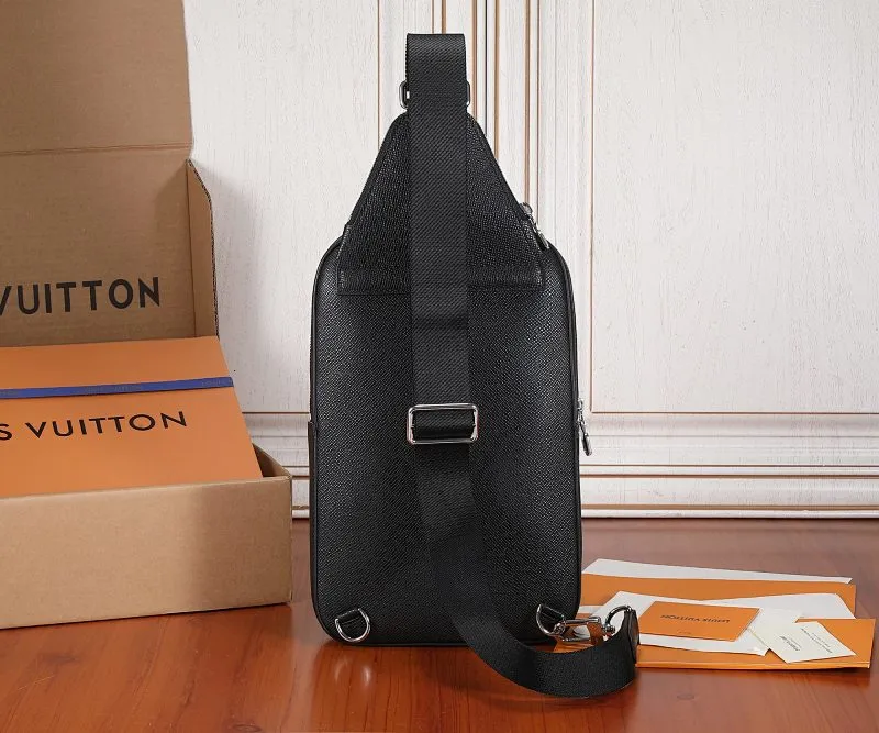 All categories 💚 Top version men’s bags 💚 LV 2023 new LV chest bag