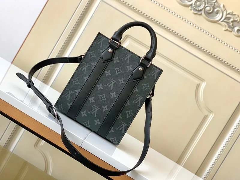 All categories 💚 Top version men’s bags 💚 LV 2024 new LV crossbody bag