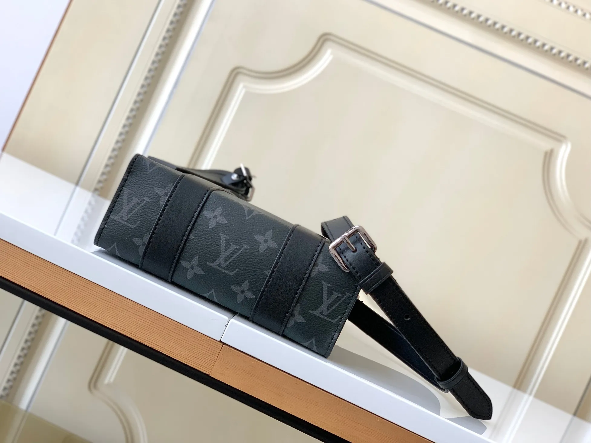 All categories 💚 Top version men’s bags 💚 LV 2024 new LV crossbody bag