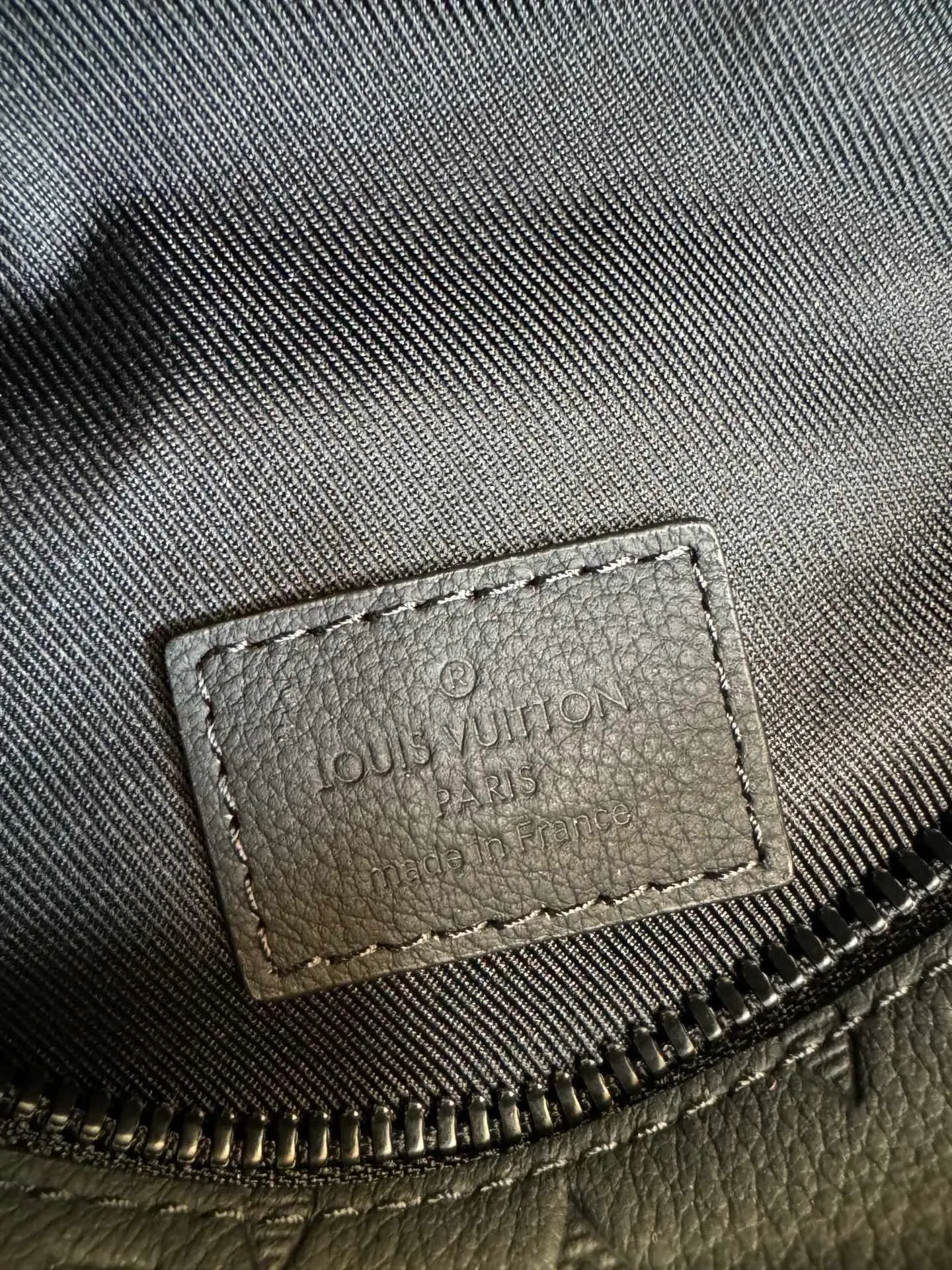 All categories 💚 Top version men’s bags 💚 LV 2024 new LV waist bag