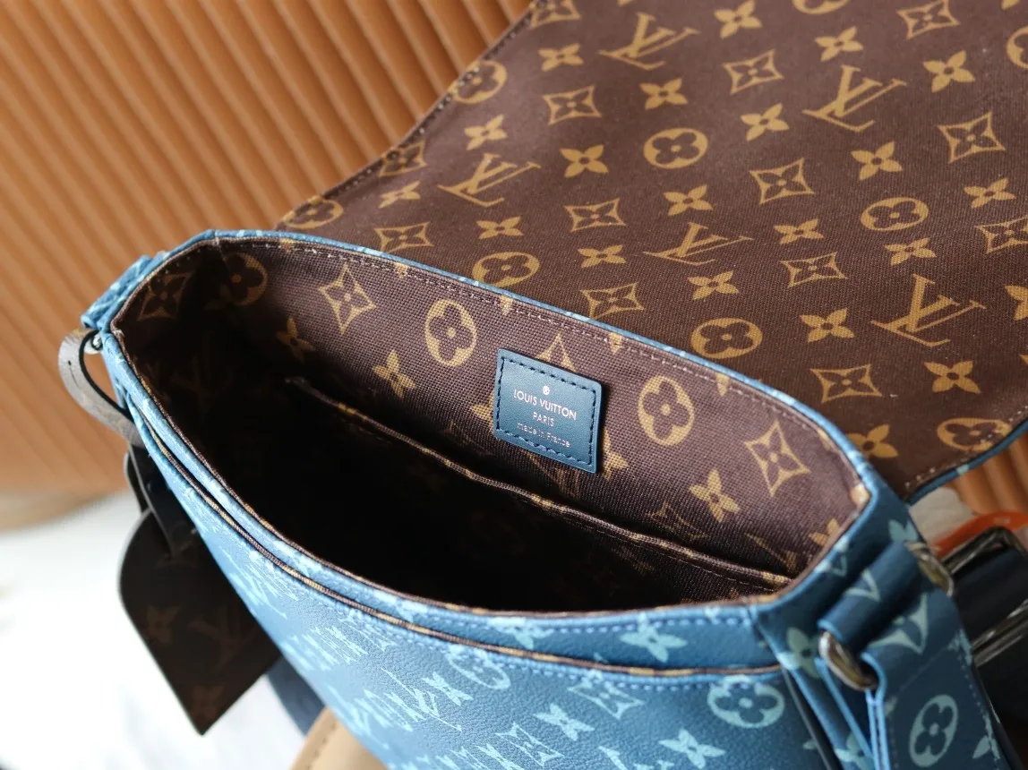 All categories 💚 Top version men’s bags 💚 LV 2023 new LV crossbody bag