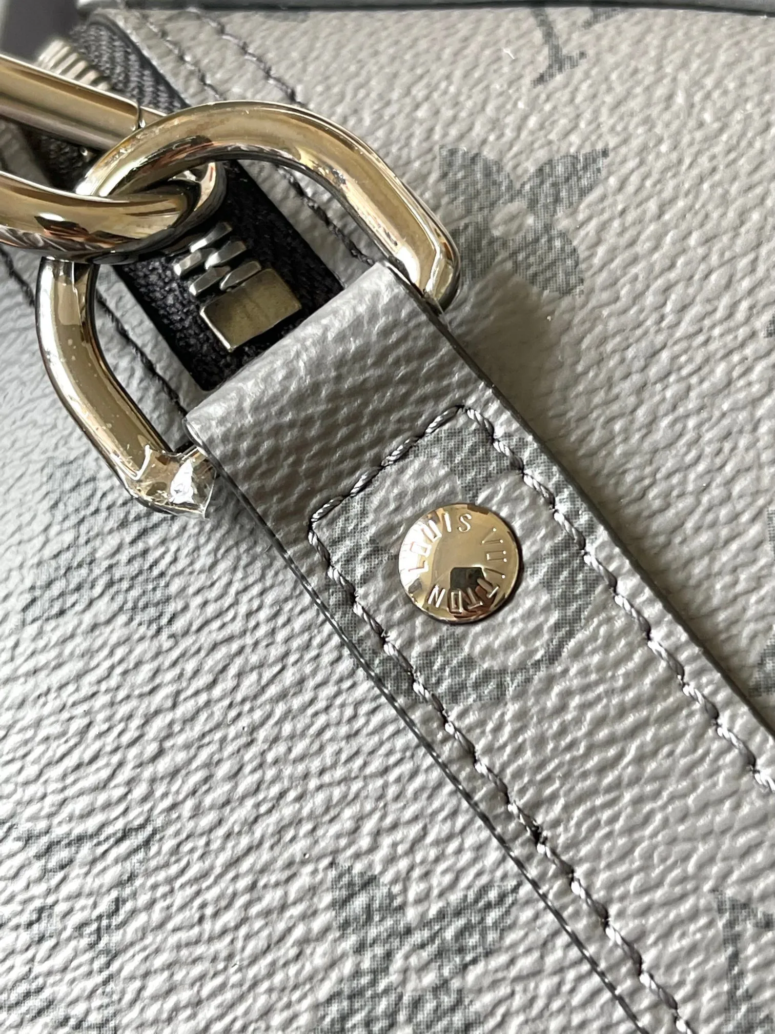 All categories 💚 Top version men’s bags 💚 LV 2024 new LV crossbody bag