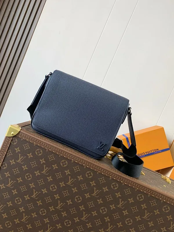 All categories 💚 Top version men’s bags 💚 LV 2024 official website new LV crossbody bag