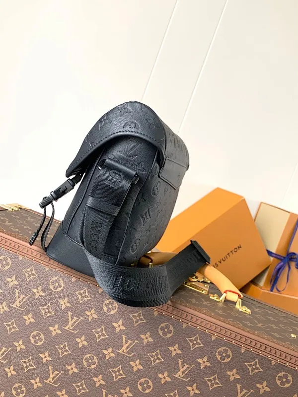 All categories 💚 Top version men’s bags 💚 LV 2025 official website new LV crossbody bag