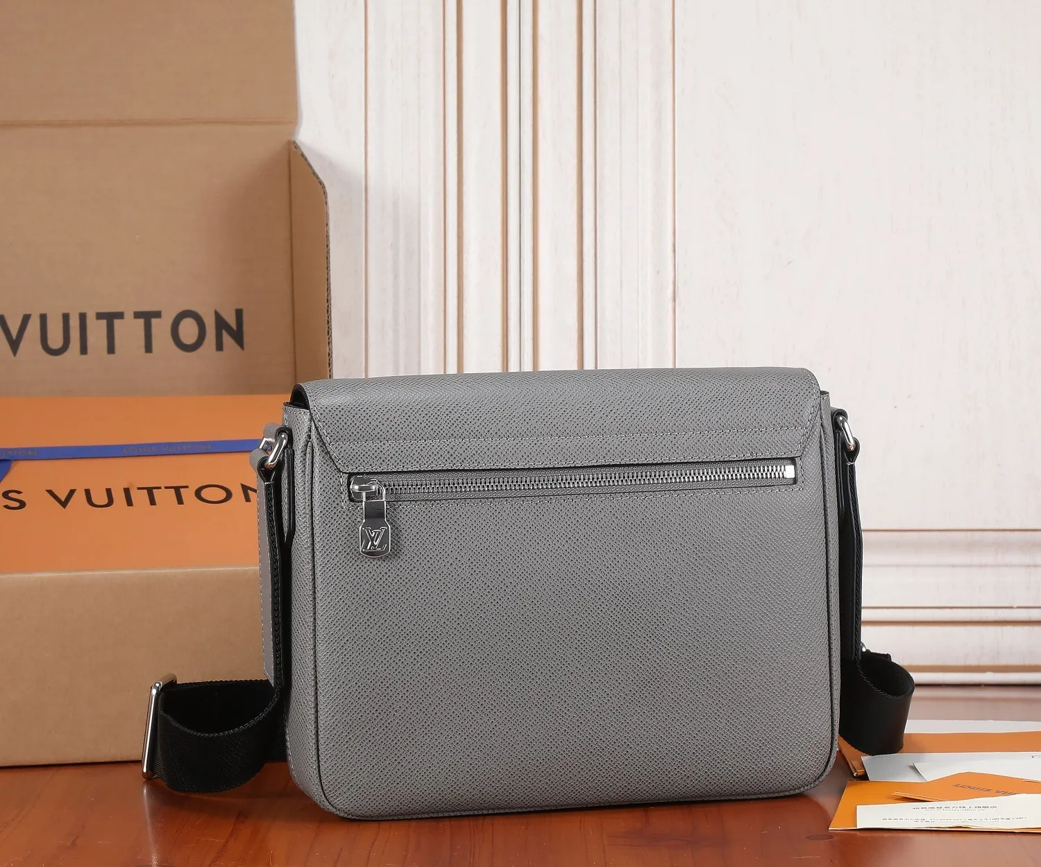 All categories 💚 Top version men’s bags 💚 LV 2023 new LV crossbody bag