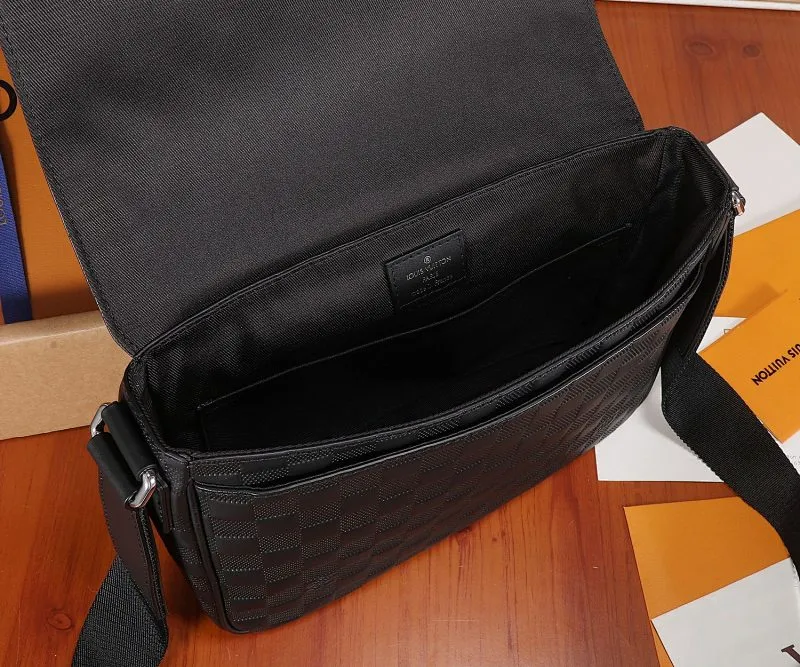 All categories 💚 Top version men’s bags 💚 LV 2023 new LV crossbody bag