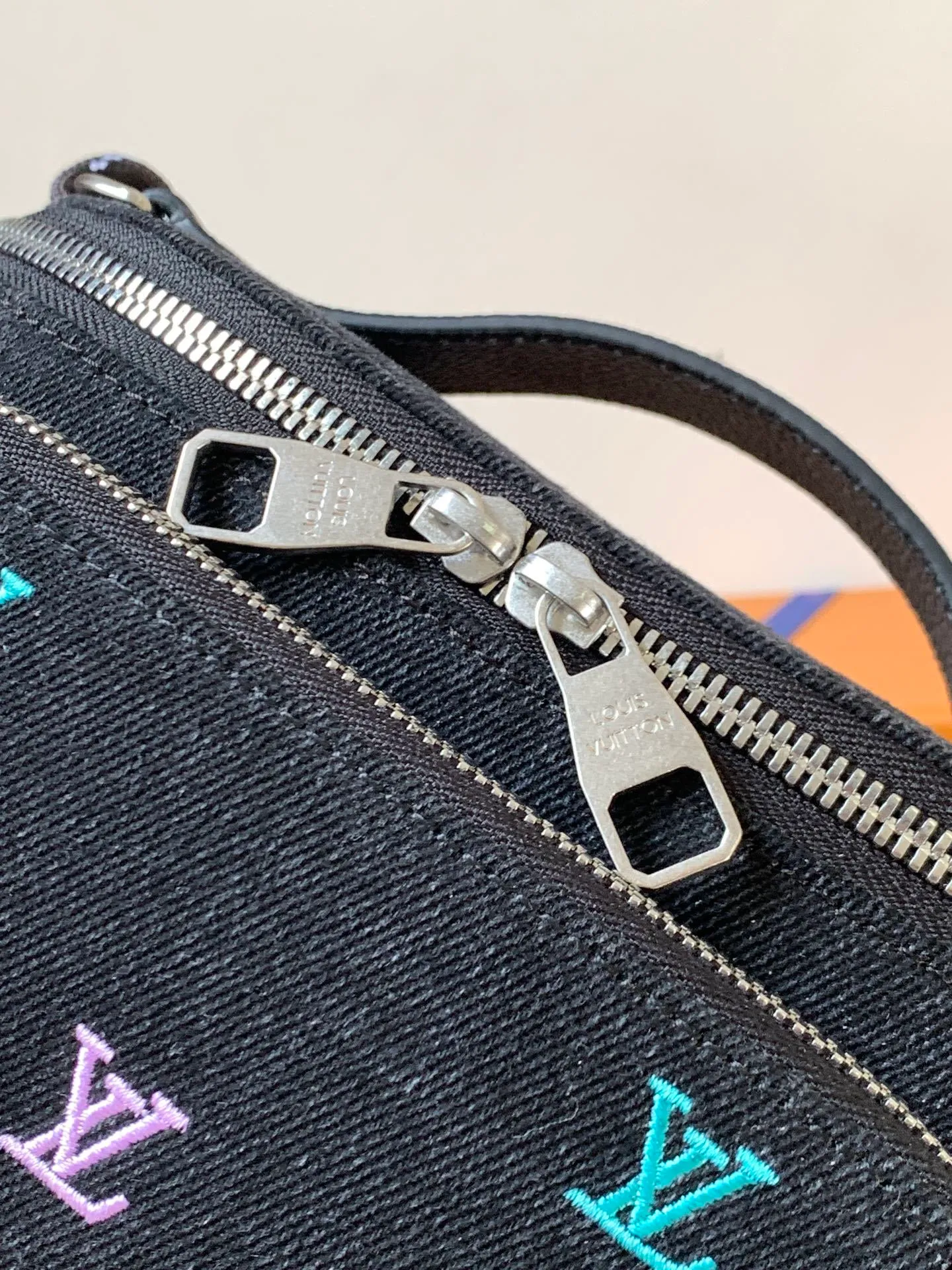 All categories 💚 Top version men’s bags 💚 LV 2025 new LV waist bag