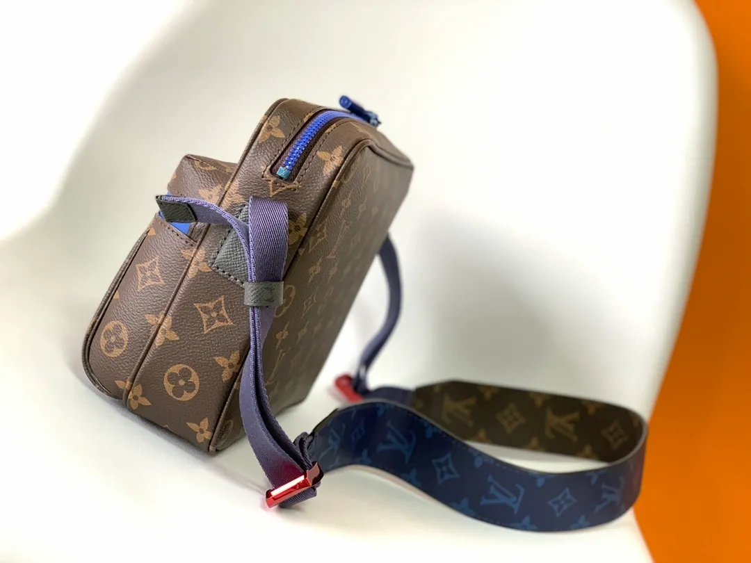 All categories 💚 Top version men’s bags 💚 LV 2024 new LV crossbody bag