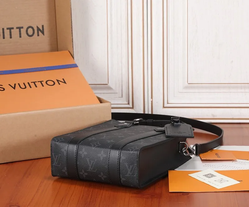 All categories 💚 Top version men’s bags 💚 LV 2023 new LV crossbody bag