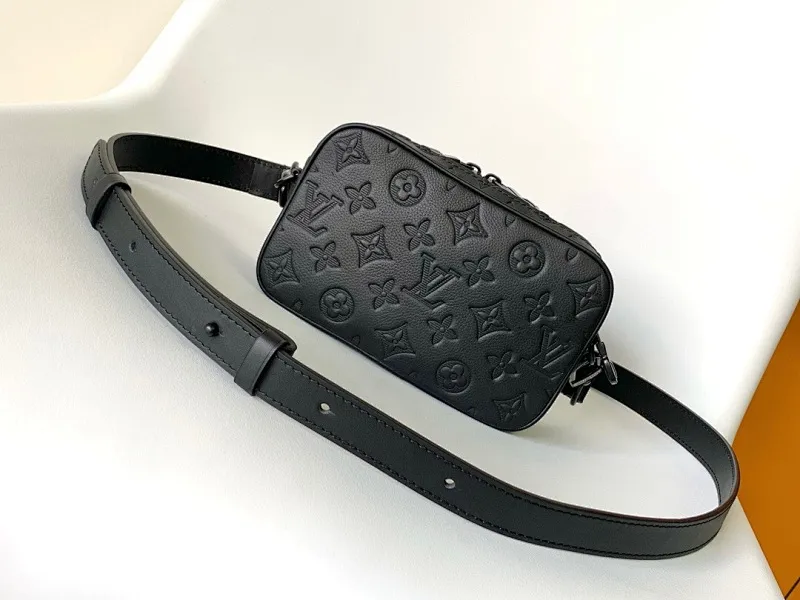 All categories 💚 Top version men’s bags 💚 LV 2025 official website new LV crossbody bag